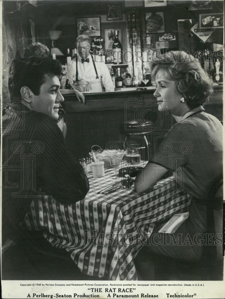 1960 Press Photo Tony Curtis Actor Debbie Reynolds Actress Rat Race Film Movie - Historic Images