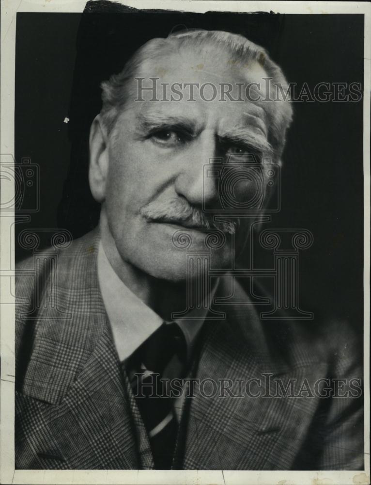 1943 Press Photo Spring Again Film Actor Aubrey Smith Character Portrait - Historic Images