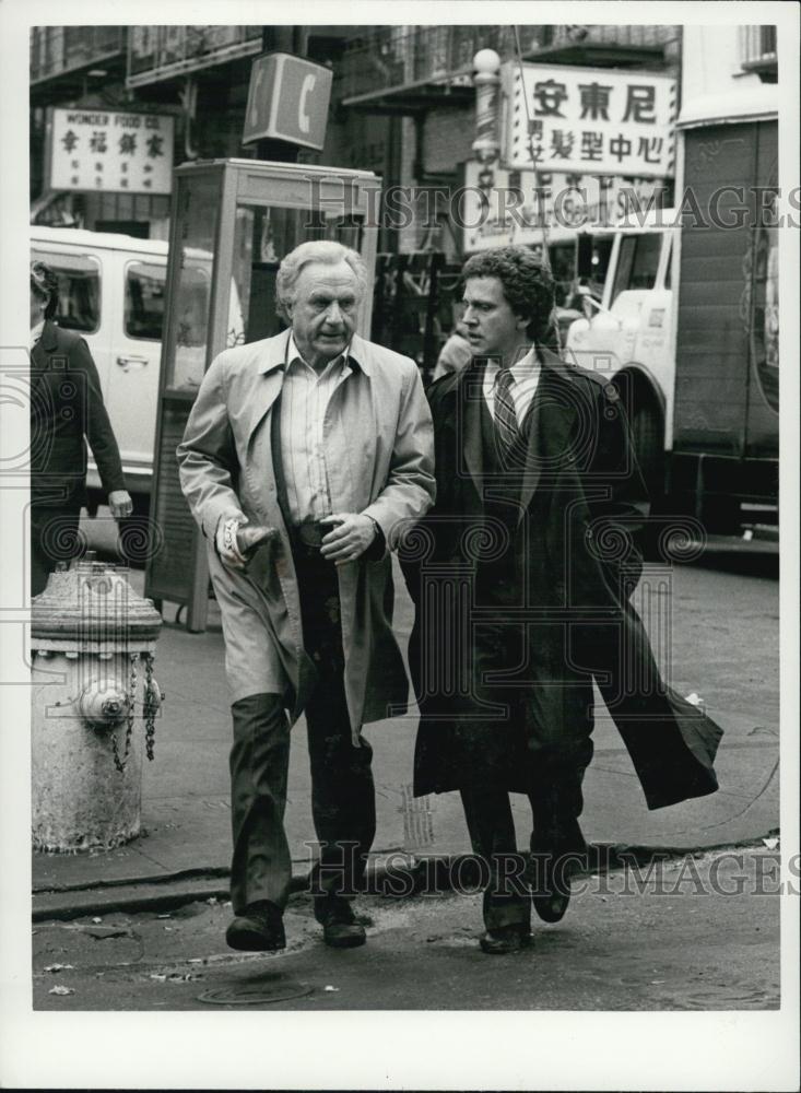 Press Photo Actors Jack Walden & other man in a film scene - RSL04075 - Historic Images