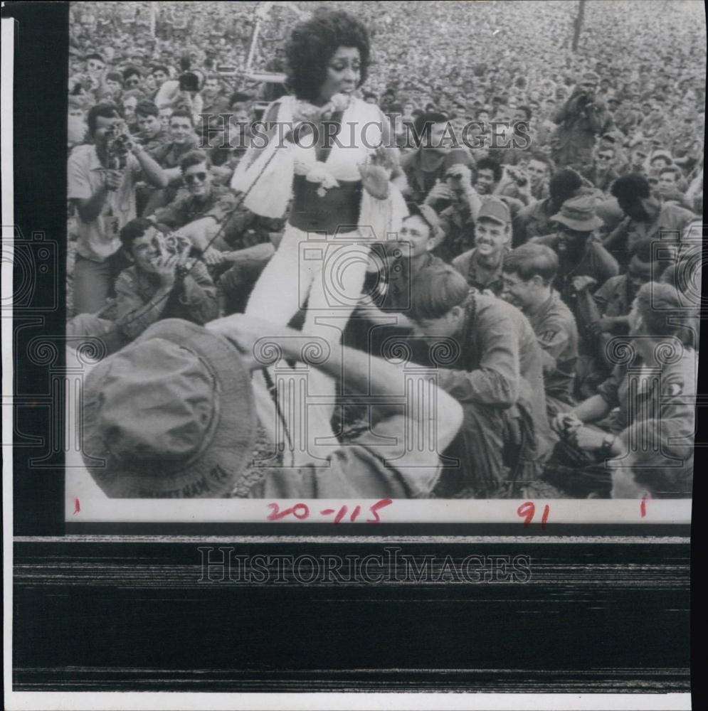 1970 Press Photo Singer/Actress Lola Falana - RSL65075 - Historic Images