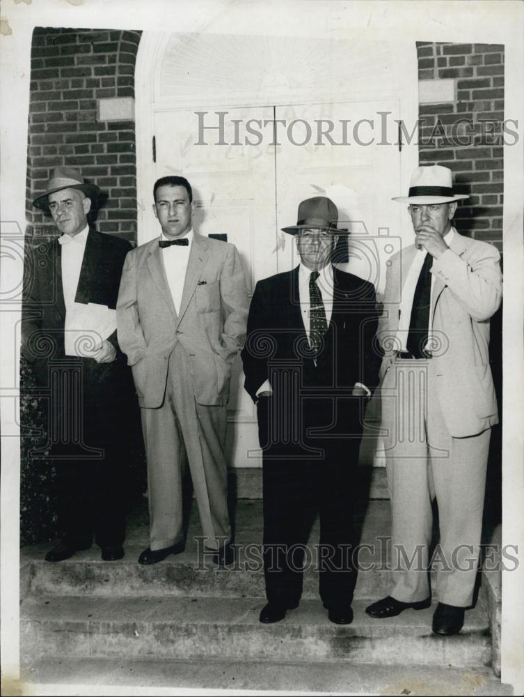 1955 Press Photo Police Capt Harold F Congdon ,officer Dow - RSL01591 - Historic Images