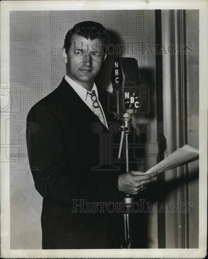 1944 Press Photo Jay Jostyn Stars As &quot;Mr District Attorney&quot; - RSL82503 - Historic Images