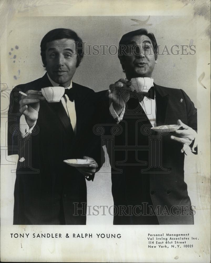 1971 Press Photo Tony Sandler and Ralph Young - RSL79399 - Historic Images