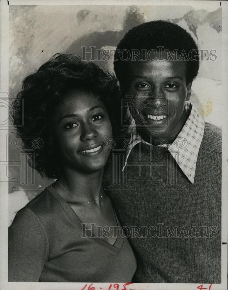 1975 Press Photo Actor Damon Evans &amp; Berlinda Tolbert for &quot;The Jeffersons&quot; - Historic Images