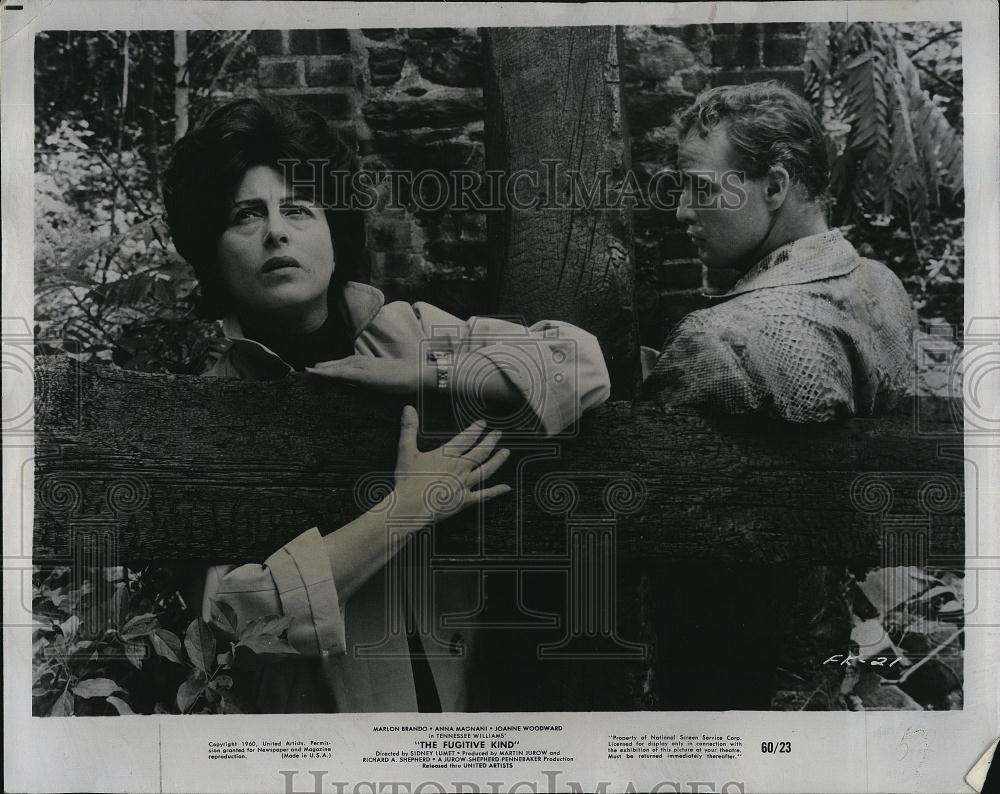 1960 Press Photo Marlon Brando and Anna Magnani in "The Fugitive Kind" - Historic Images