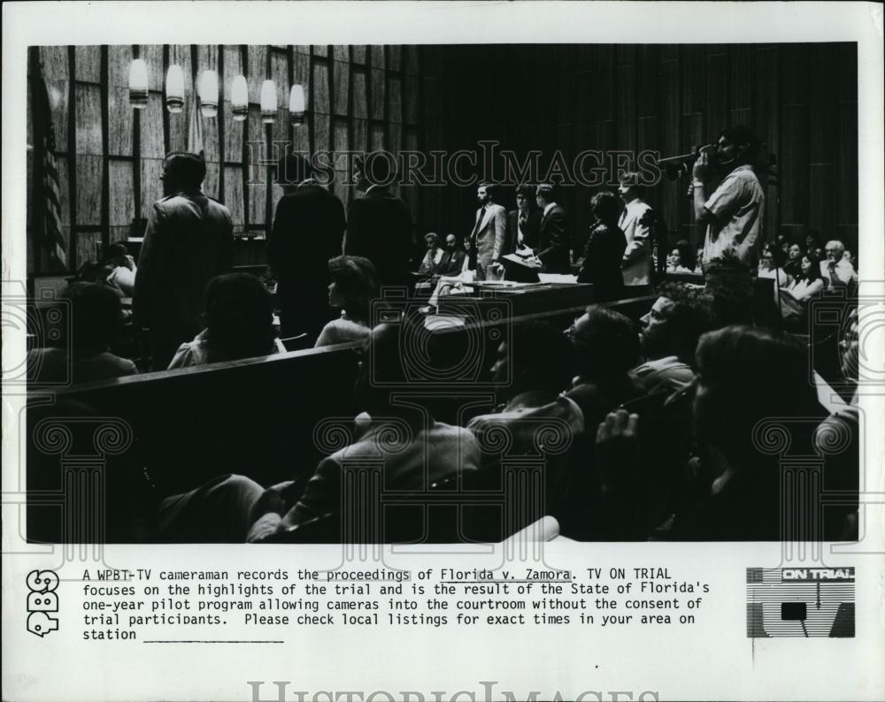 1979 Press Photo Ronnie vZamora inside the courtroom on TV on Trial - Historic Images