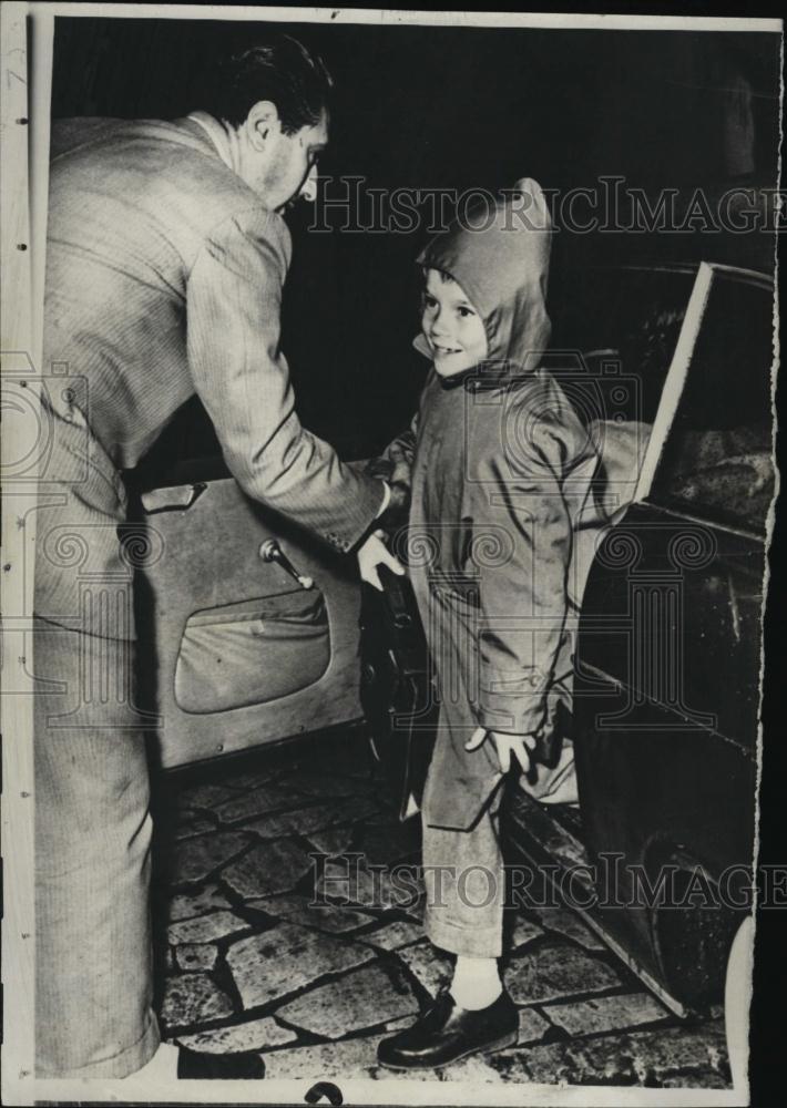 1957 Press Photo Robertino Rossellini son movie star Ingrid Bergman director - Historic Images