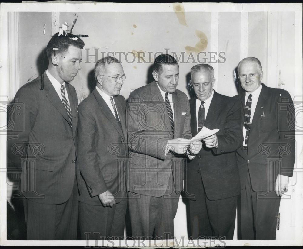 1957 Press Photo Engravers Union,W Connell,Brooks,Gov Furcolo,A Chiesa,J Burns - Historic Images