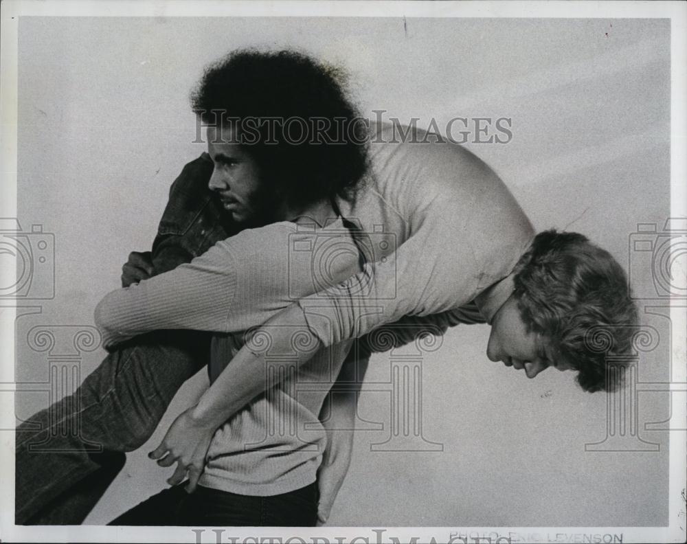 1974 Press Photo Roy Wilson &amp; Randy Knolle Star In &quot;The Southern Route&quot; - Historic Images