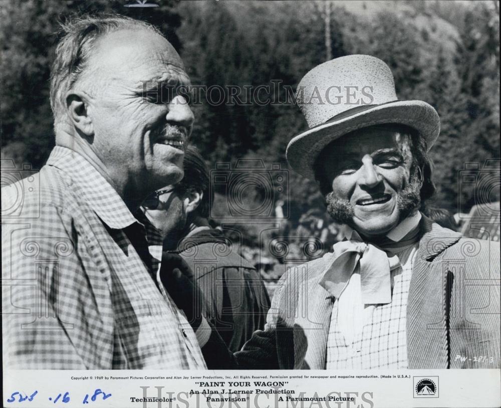 1969 Press Photo director Joshua Logan, writer Alan Jay Lerner, Paint Your Wagon - Historic Images