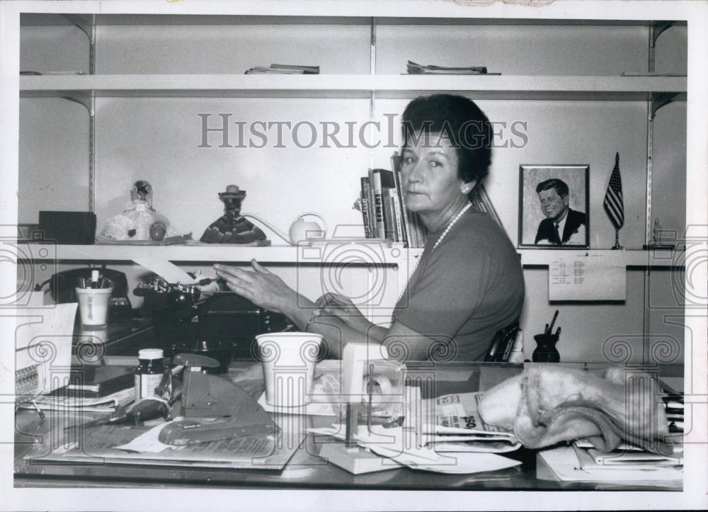 1968 Press Photo Miss Helen Weinreich program Correlator YWCA - RSL67637 - Historic Images