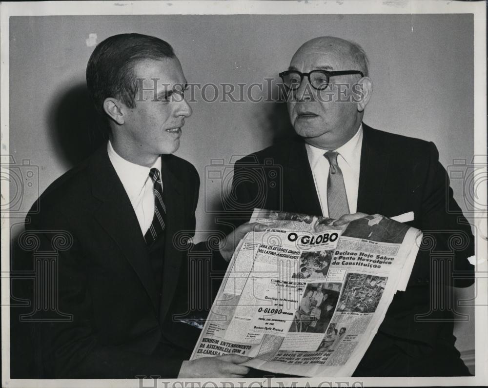 1961 Press Photo Hon Claudio Tourinho &amp; Charles Mungie of Record American paper - Historic Images