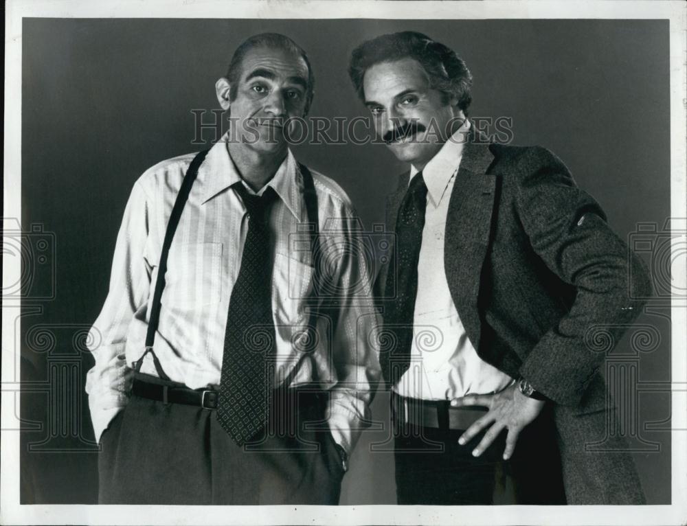 1975 Press Photo Actor Hal Linden - RSL00081 - Historic Images