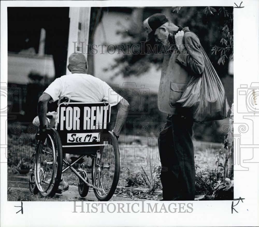 1991 Press Photo Jim Wiess advertises for sponsors - RSL67599 - Historic Images