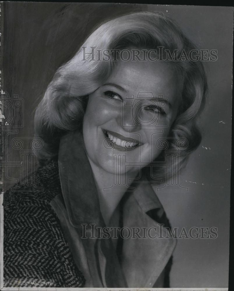 1961 Press Photo Actress Kim Stanley stars in &quot;Far Country&quot; - RSL80589 - Historic Images