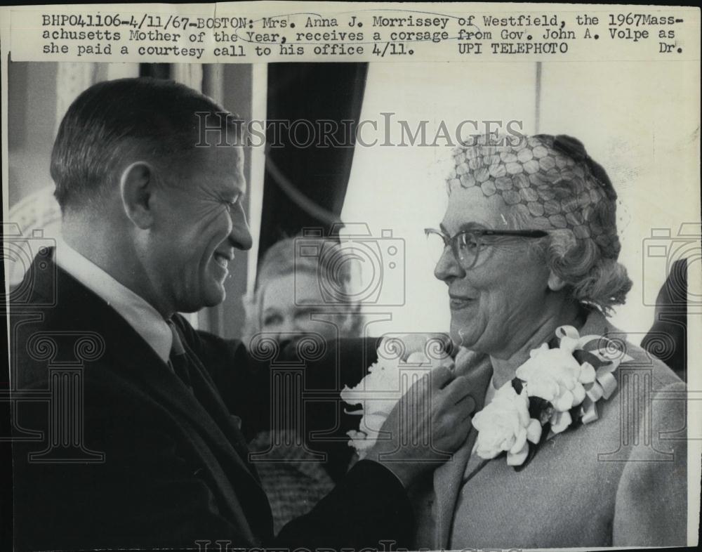 1967 Press Photo Anna Morrissey named 'Massachusetts Mother of the Year' - Historic Images