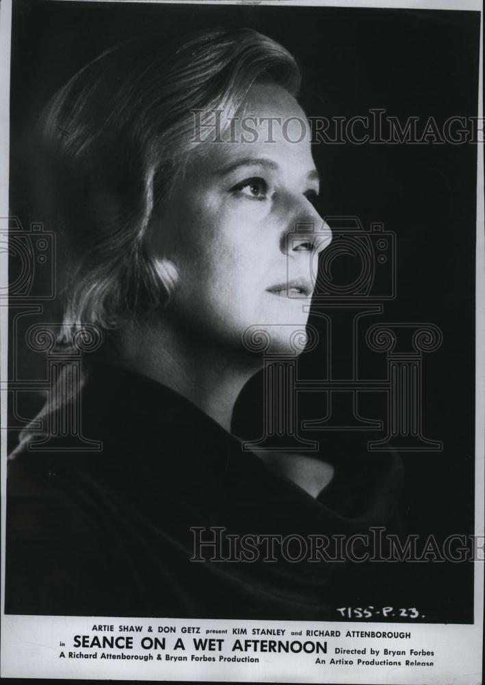 1965 Press Photo Actress Kim Stanley stars in &quot;Seance On A Wet Afternoon&quot; - Historic Images