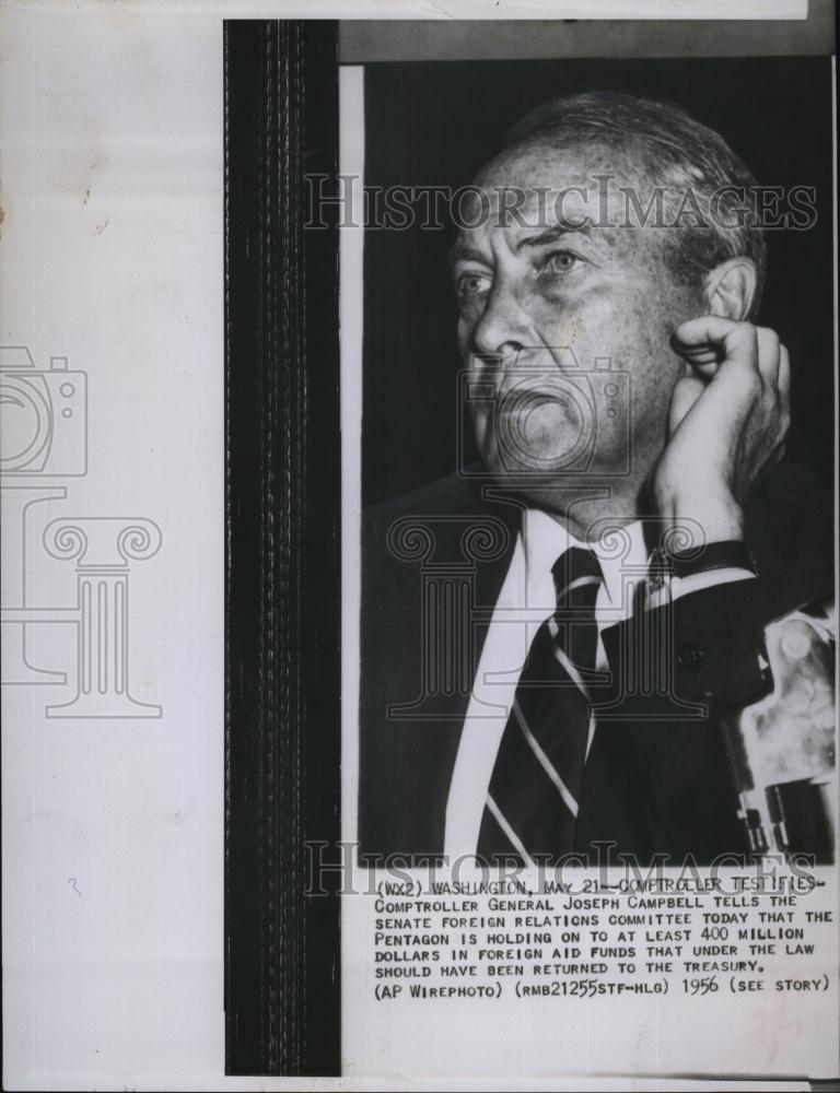 1956 Press Photo Comp Gen Joseph Campbell at Senater hearing - RSL93159 - Historic Images