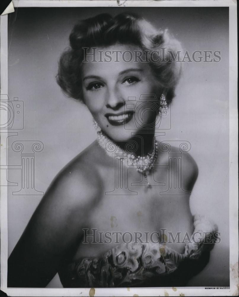 1952 Press Photo Ilona Massey in &quot;Angel in Paris&quot; - RSL79509 - Historic Images