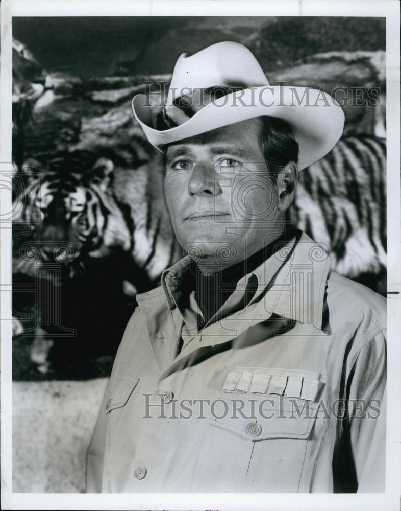 1969 Press Photo Philip Carey American Actor Untamed World Host Wildlife Series - Historic Images