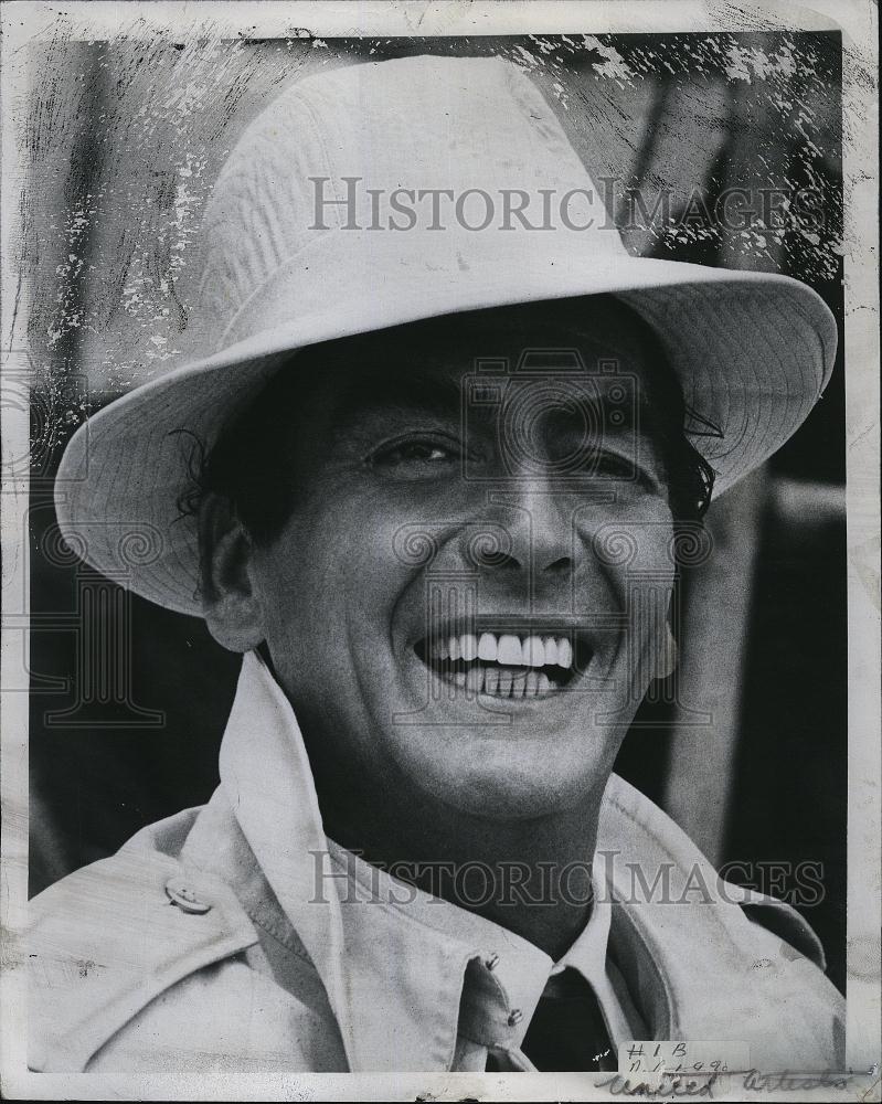 1969 Press Photo Actor Victor Mature - RSL80945 - Historic Images