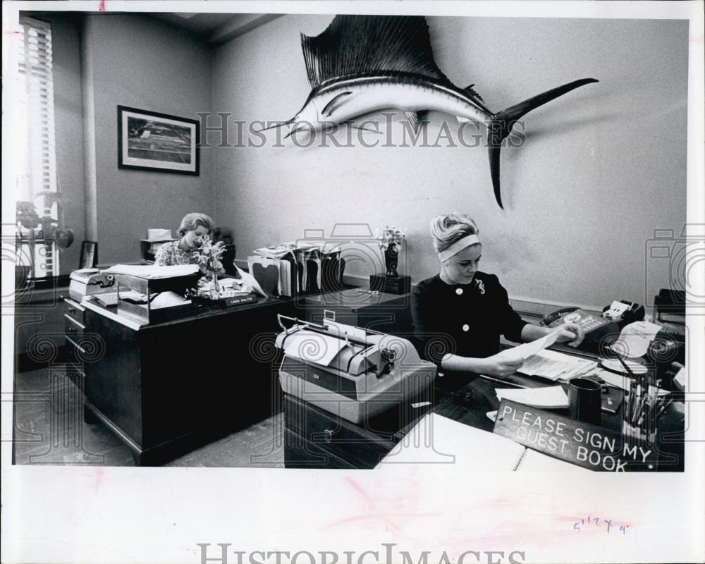 1964 Press Photo Norma Canova, Secretary To Senator Smathers - RSL66169 - Historic Images