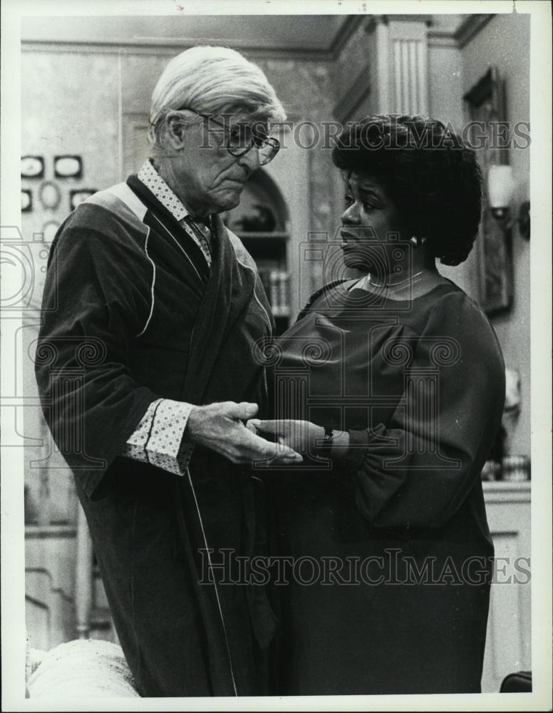 1985 Press Photo Gimme A Break Nell Carter John Hoyt - RSL43047 - Historic Images