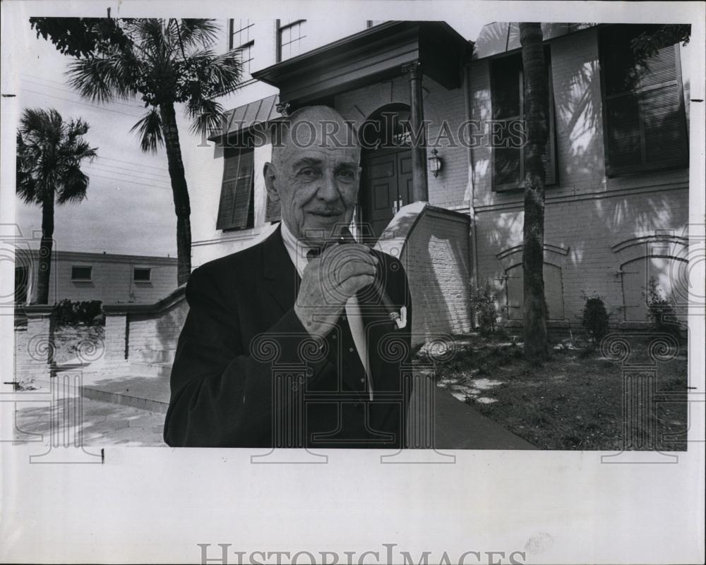1964 Press Photo Ralph Schuyler Williams Cigar Maker - RSL97705 - Historic Images