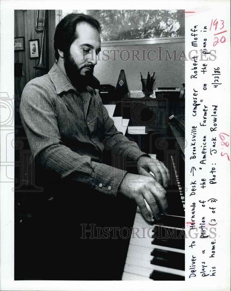 1986 Press Photo Internationally Recognized Composer / Pianist Robert Moffa - Historic Images