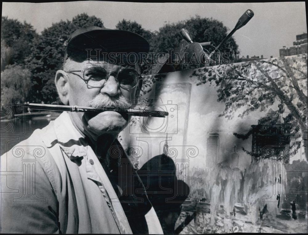 1976 Press Photo Boston Artist Dave Lawler - RSL00073 - Historic Images