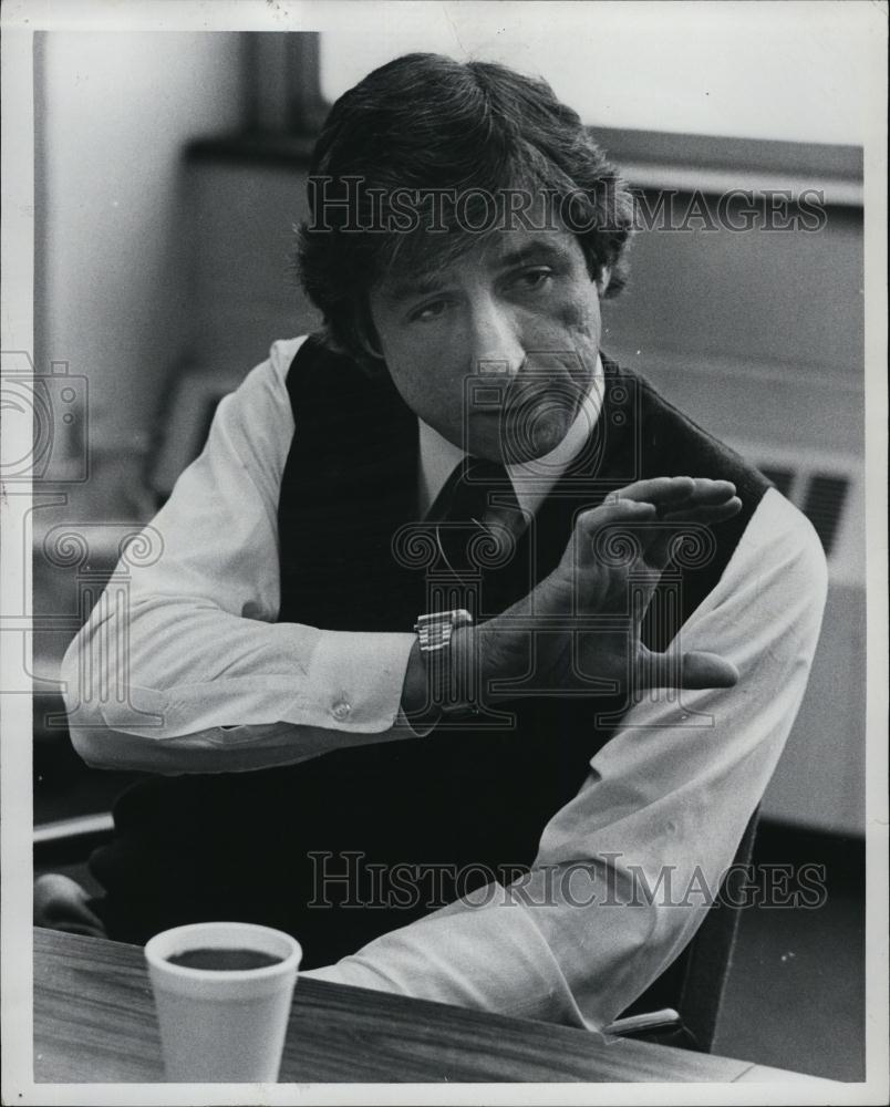 1980 Press Photo Tom Hayden, activist, author &amp; politician - RSL45875 - Historic Images