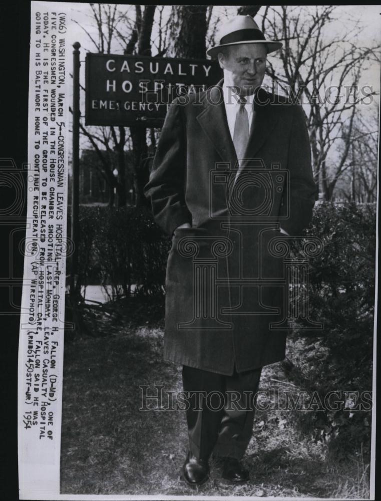 1954 Press Photo Rep George Fallon, 1 of 5 wounded in House Chamber shooting - Historic Images