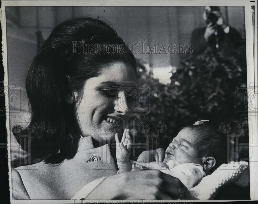 1968 Press Photo President Lyndon Johnson&#39;s Daughter Lynda And Granddaughter - Historic Images