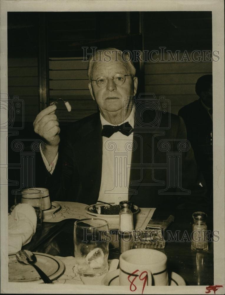 1959 Press Photo Judd Arnett Owner Of Islander Publishing Company - RSL93633 - Historic Images