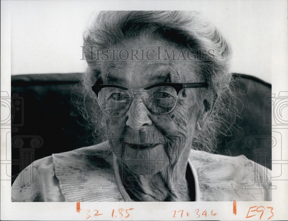 1975 Press Photo MrsLouisa Miller Celebrates 95th Birthday - RSL69799 - Historic Images