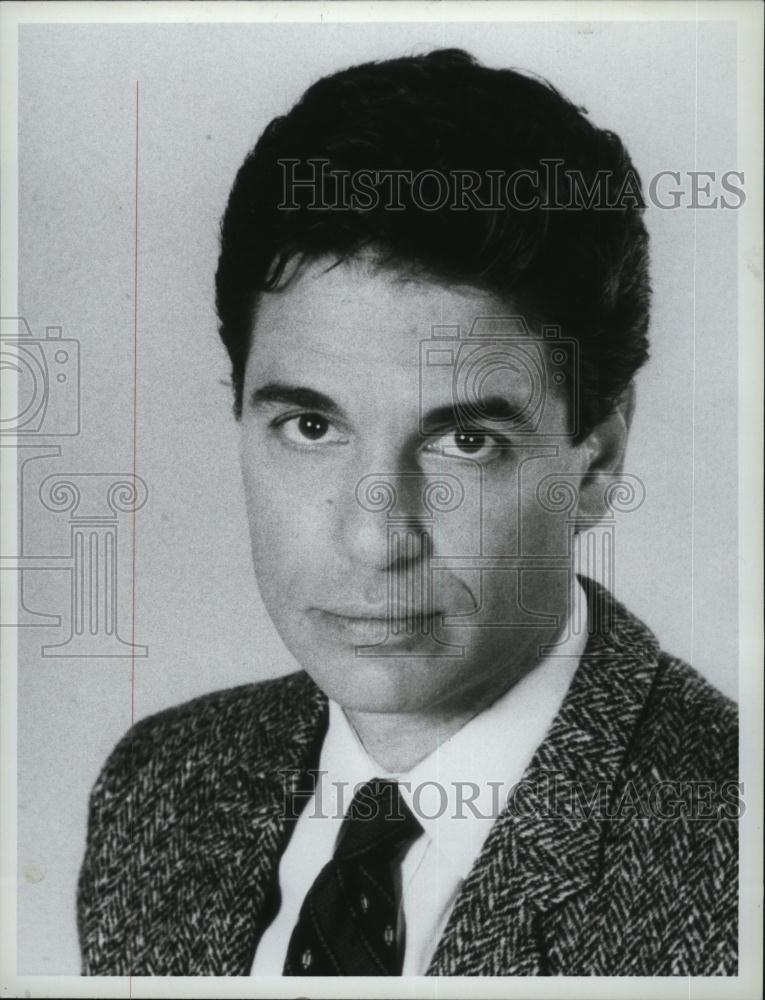 1985 Press Photo Actor Chris Sarandon for "This Child is Mind" - RSL77913 - Historic Images