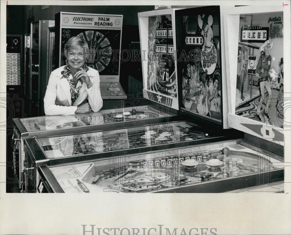 1976 Press Photo Ernestine Tolisana, President of the Florida Amusement - Historic Images