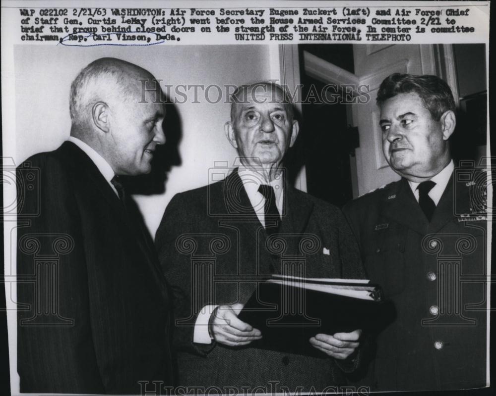 1963 Press Photo RepCarl Vinson (C) with SecEugene Zuckert of Air Force - Historic Images