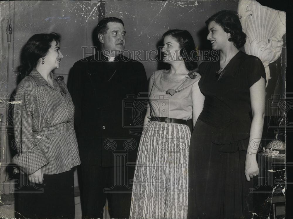 1952 Press Photo group at Jr League of Women&#39;s Italian Club of Boston dinner - Historic Images