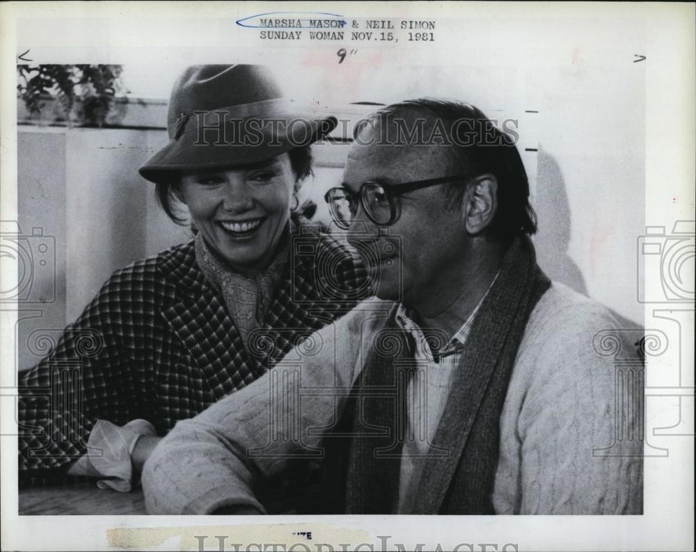 1981 Press Photo Marsha Mason & Neil Simon Sunday Woman actors - RSL89397 - Historic Images