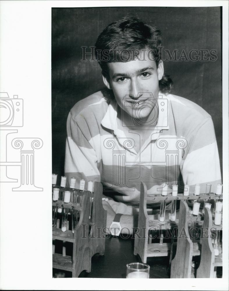 1989 Press Photo Steven Castle Science Fair National Merit semifinalist - Historic Images