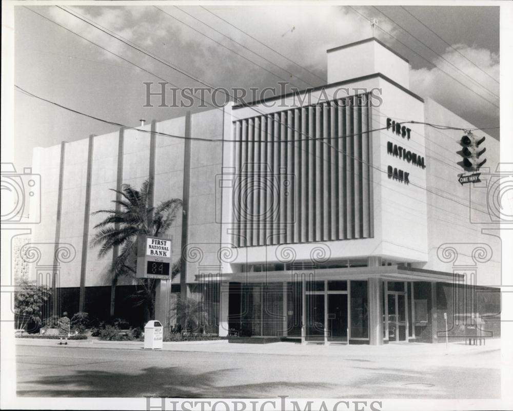 1960 Press Photo Fort Myers First National Bank Building - RSL68867 - Historic Images