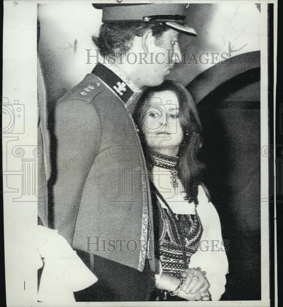 1973 Press Photo Lady Jane Nellesley In London With ColOf Royal Regiment - Historic Images