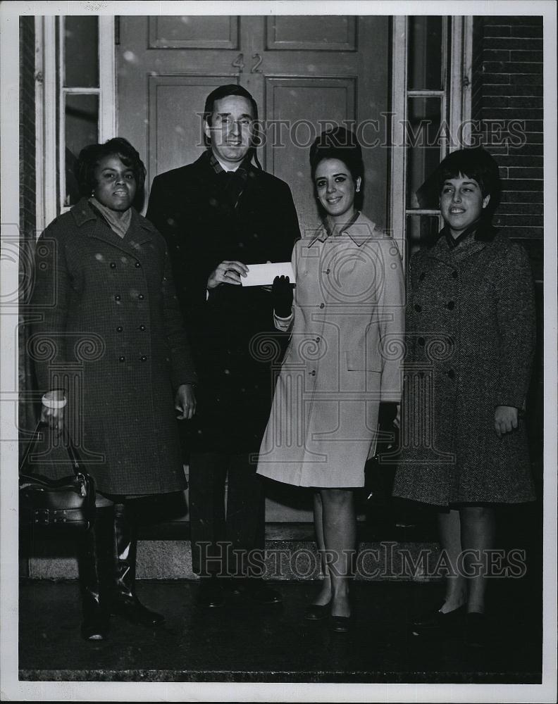 1968 Press Photo Vivian Hawkins,Wm Perry, Frances Barbero,Antoinette Silvestro - Historic Images