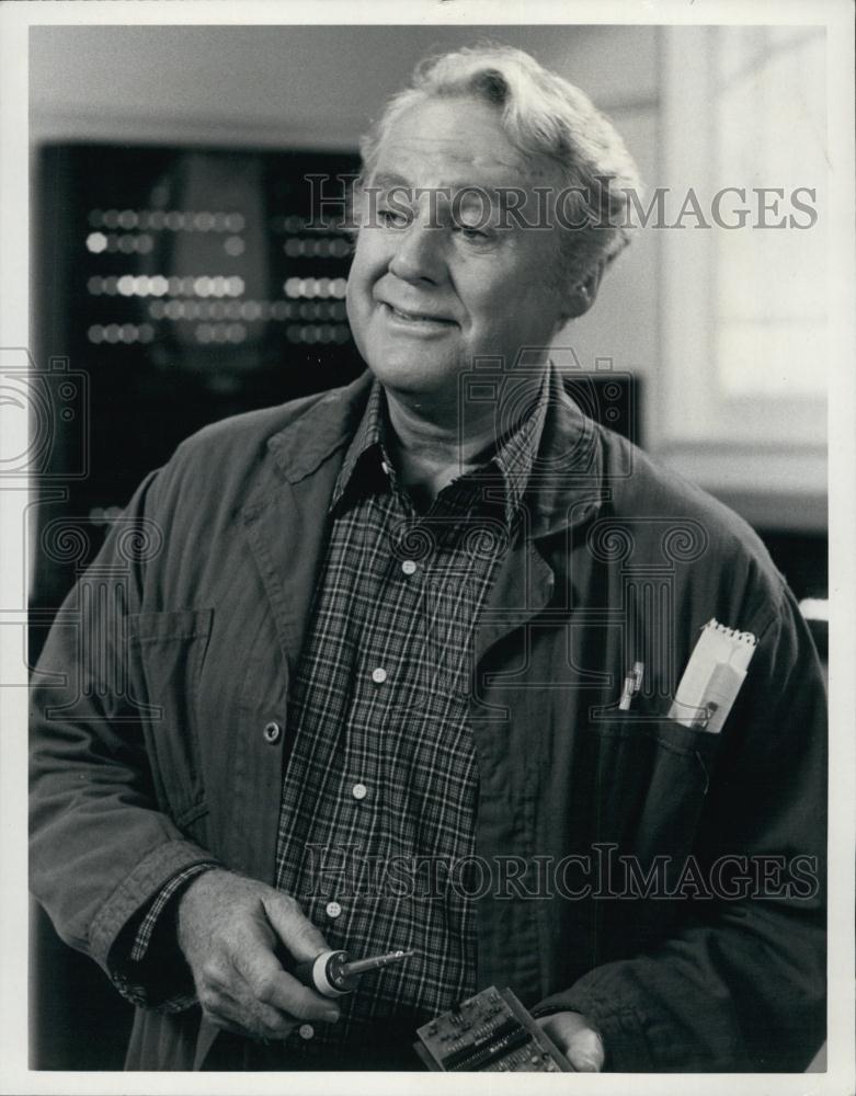 1984 Press Photo Actor Can Johnson In &quot;Murder She Wrote&quot; - RSL61365 - Historic Images