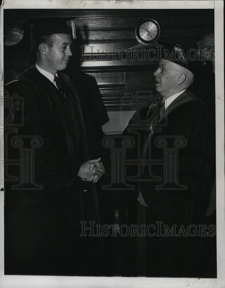 1952 Press Photo Dr James Coles Installment As President Bowdoin College - Historic Images