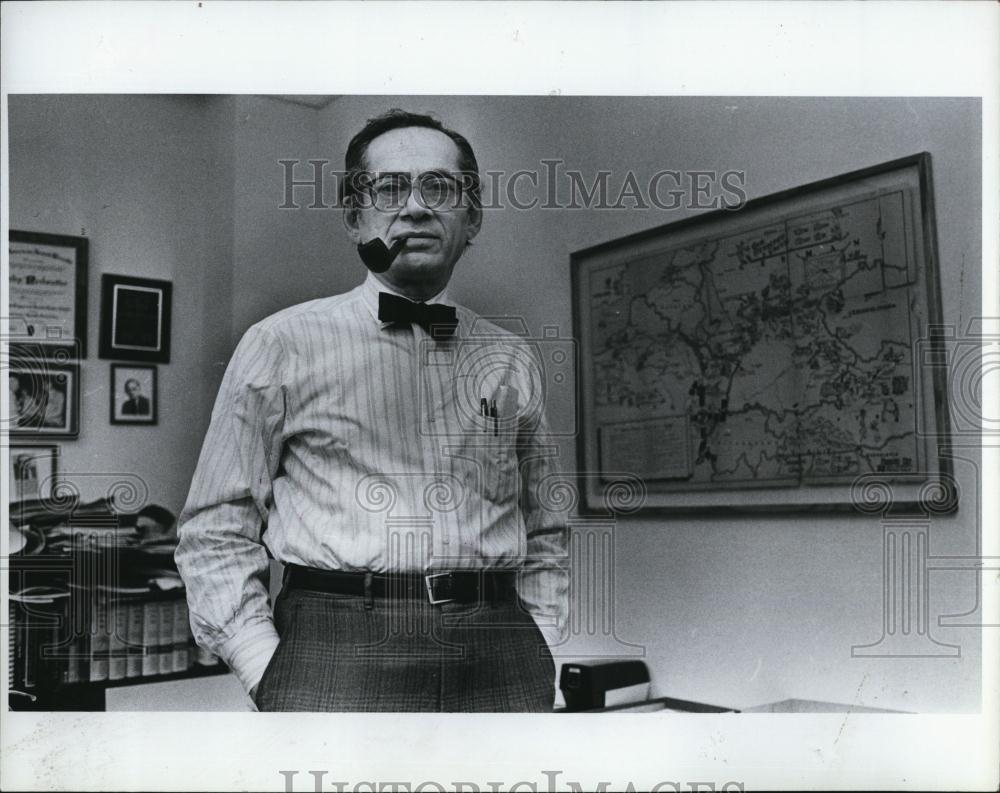 1988 Press Photo Philip Perlmutter, Director of Jewish Community Relations - Historic Images