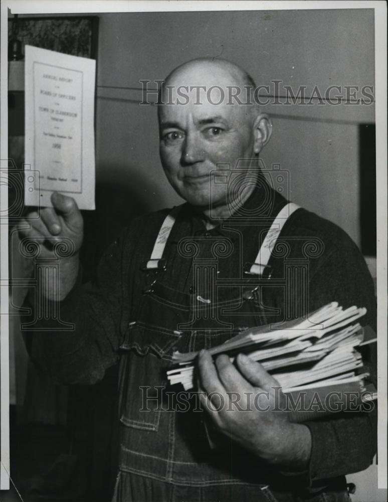 1959 Press Photo Amherst Weeks Elected New England Moderator Record 41 Times - Historic Images