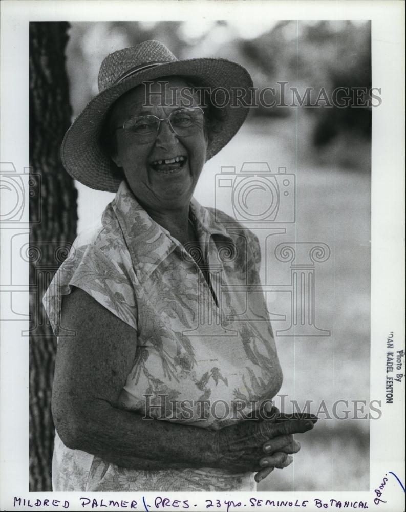 1985 Press Photo Mildred Palmer, Pres 23 yrs Semiole Botanical Adm - RSL94729 - Historic Images