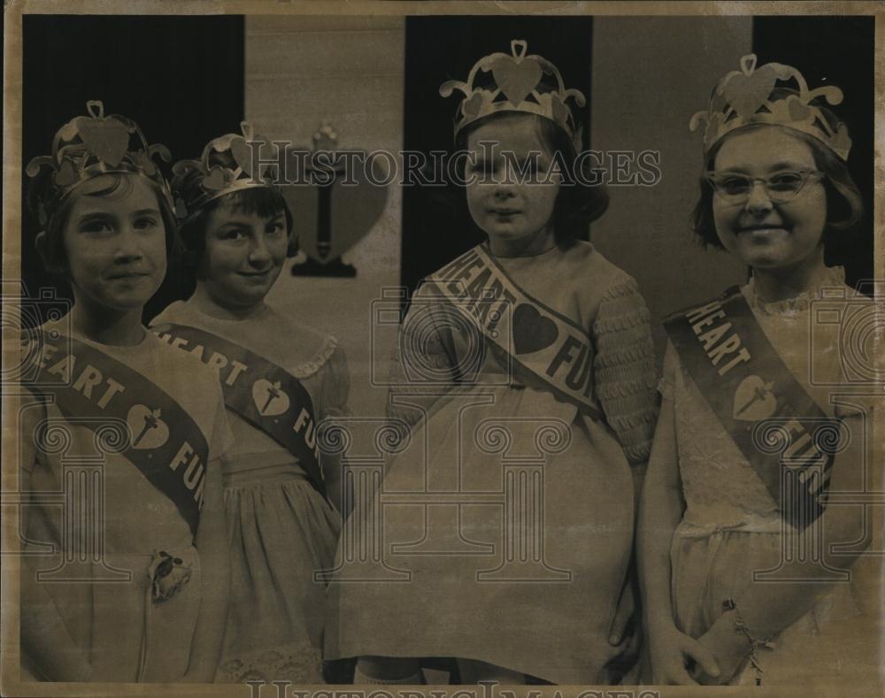 1966 Press Photo Teresa Babin, Pauling Poitres, Susan Sullivan, Virginia Knkala - Historic Images